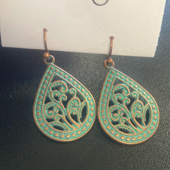 Copper/Patina look Western Earrings - Picture 3 of 4